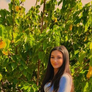 Meet your Posher, Trinity